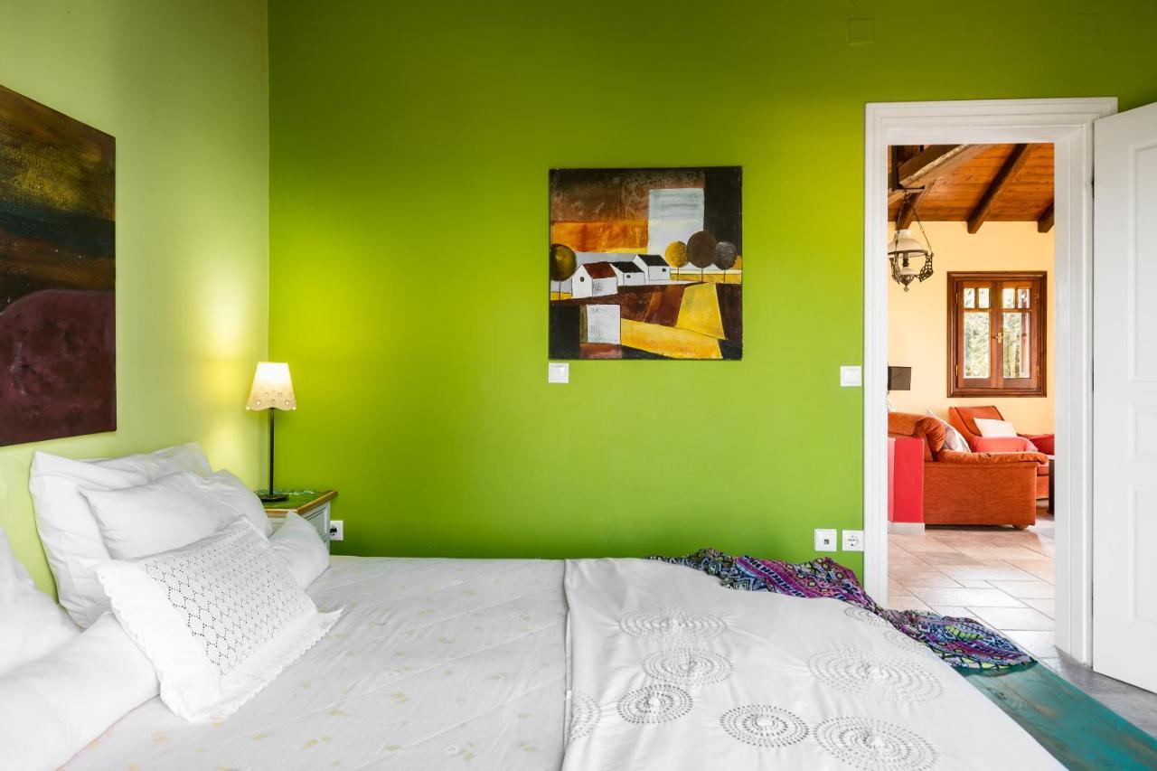 Beachfront Villa Meliti Ágios Matthaíos Kültér fotó